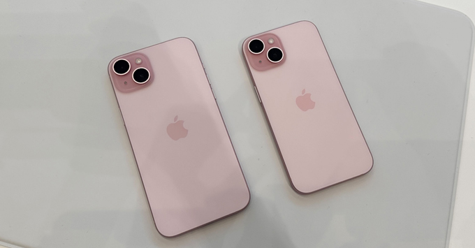 Năm 2024 hợp tuổi nào? và nên mua iPhone 15 Plus màu hồng