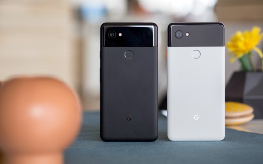 Google Pixel 2 and Pixel 2 XL (2017)