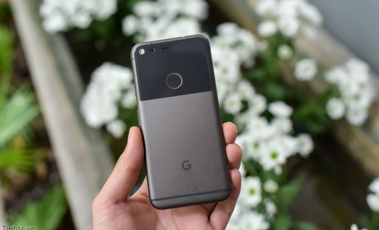 Google Pixel và Google Pixel XL (2016)