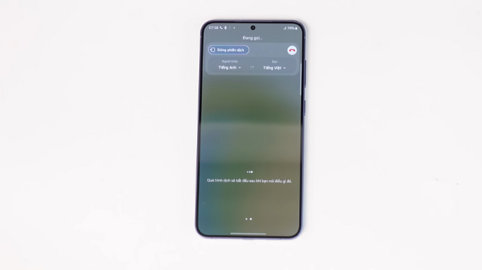 Tính năng Live Translation trên Galaxy S24