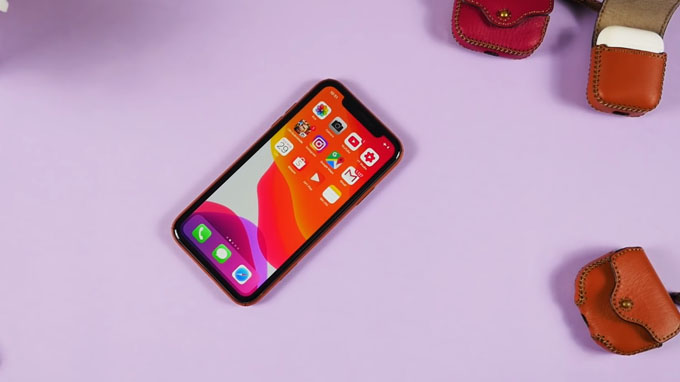 Thiết kế iPhone Xr được đánh giá cao, dễ dàng thao tác sử dụng 