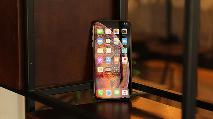  iPhone Xs Max 64GB cũ được Apple trang bị viên pin 3.174 mAh