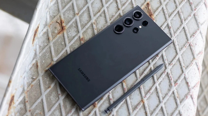 Samsung Galaxy S24 Ultra 5G 512GB CTY về âm thanh và chế độ sạc