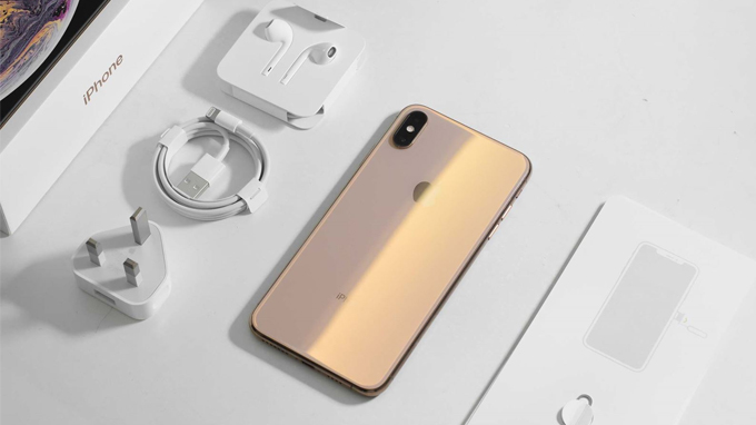  iPhone Xs Max sở hữu viên pin lớn hơn với dung lượng 3174 mAh