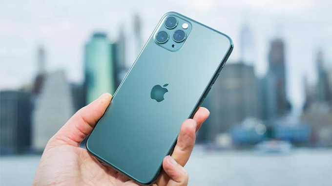 Thiết kế iPhone 11 Pro Max mới lạ với 3 camera mặt sau