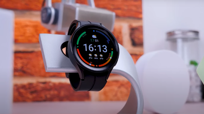 Samsung Galaxy Watch5 Pro dẫn đầu top đồng hồ thông minh Android tốt nhất