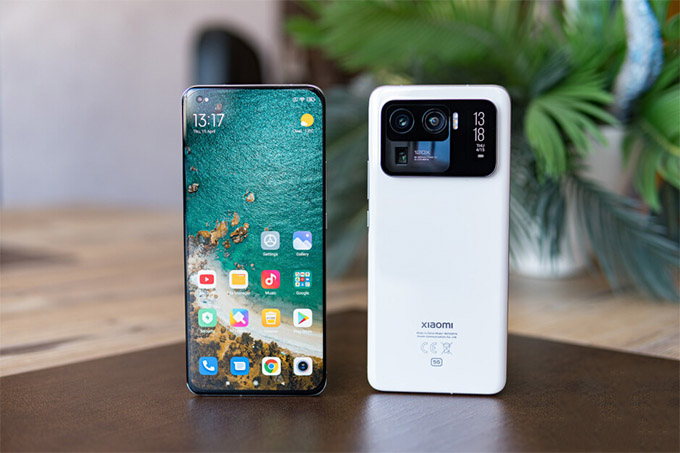 OnePlus 9 Pro và Xiaomi Mi 11 Ultra đều mang đến ngoại hình cuốn hút 