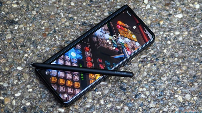 Cấu hình Galaxy Z Fold 4 và Galaxy Z Flip 4 sẽ mạnh hơn hầu hết các flagship