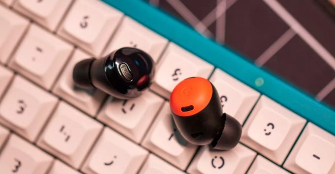 So sánh Pixel Buds Pro và Galaxy Buds Pro về âm thanh