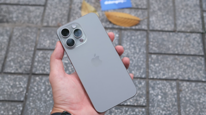 Mua iPhone 15 Pro Max cũ nhiều ưu đãi