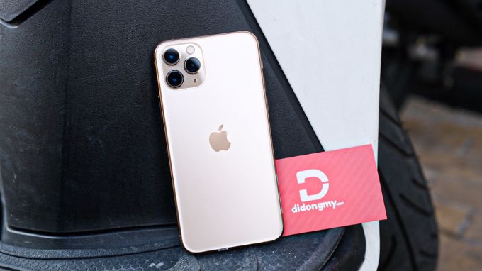 iPhone 11 Pro Max và iPhone 12 Pro Max hiệu năng