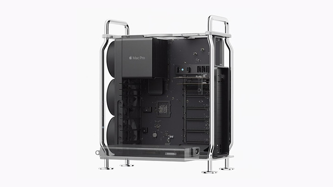 Mac Pro 2023 còn được trang bị lên đến 8 cổng Thunderbolt 4 cho trải nghiệm vượt trội trong các thiết bị ngoại vi hay xuất hình với các màn hình chuyên nghiệp như Pro Display XDR