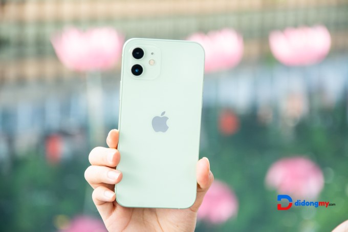 Thiết kế đẳng cấp, vẫn đẹp như iPhone 14