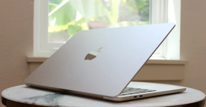 Khi nào nên mua MacBook Air?