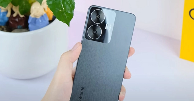 Realme C55 chính hãng về có nên mua hay không?