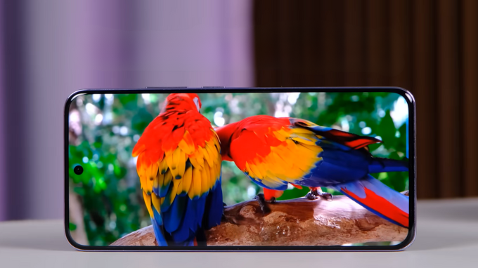 Màn hình AMOLED đỉnh cao của Oppo Reno 12 Pro 