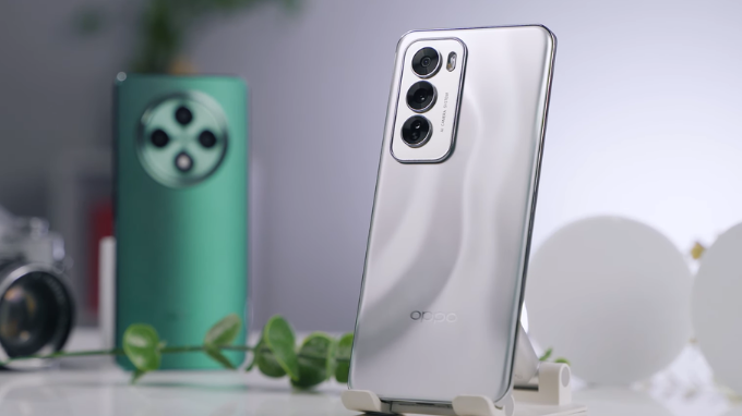 Mua Oppo Reno 12 và Oppo Reno 12F tại Didongmy