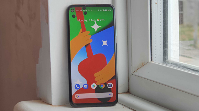  Google Pixel 4A được trang bị màn hình có kích thước 5.81 inch