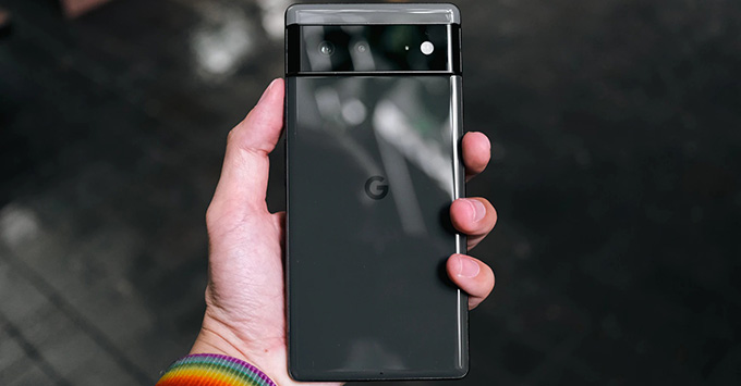 Nothing Phone (1) với Google Pixel 6a: Chụp đêm vượt trội