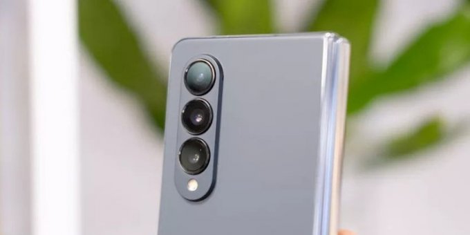 Bộ ba camera chất lượng của Galaxy Z Fold 4