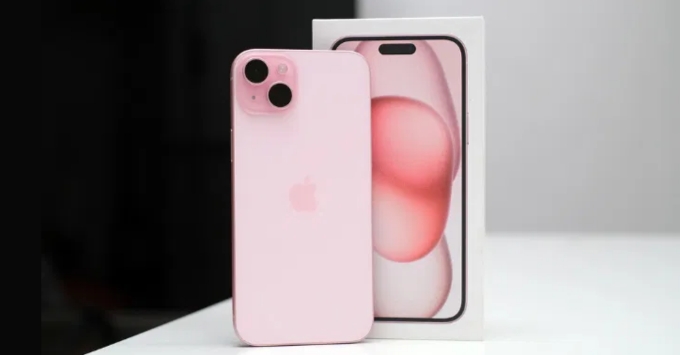 Nên mua iPhone 15 hay Google Pixel 9?