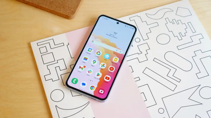 Với mức giá mềm, Galaxy A55 5G trở thành một lựa chọn hợp lý cho nhiều người