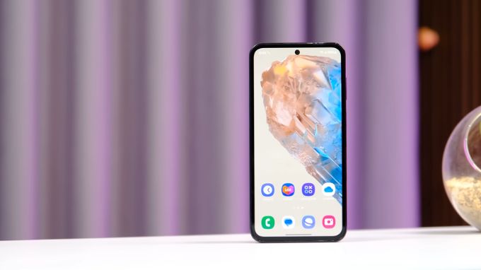 Galaxy M35 mạnh mẽ, bền bỉ