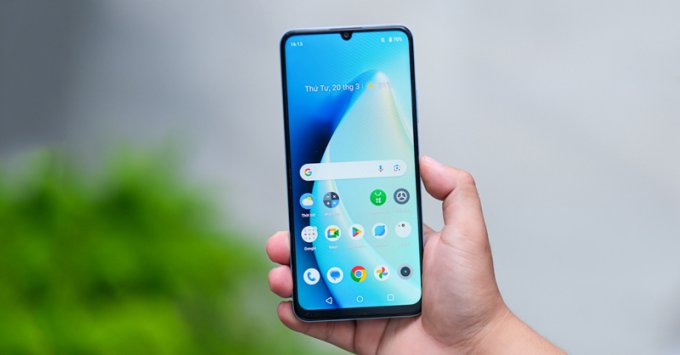 Realme C60 được trang bị màn hình 6,74 inch 