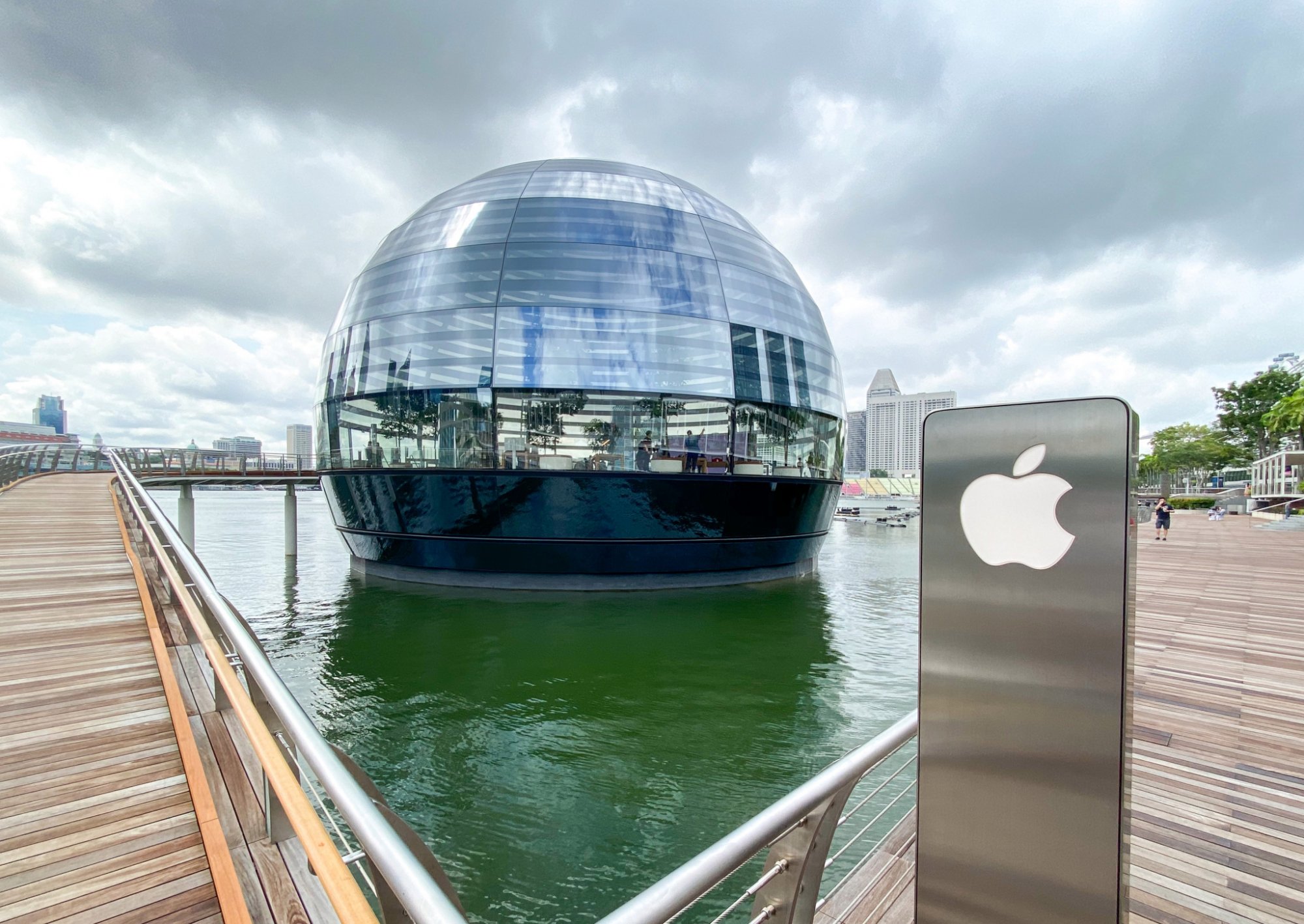 Cửa hàng Apple Store Marina Bay Sands