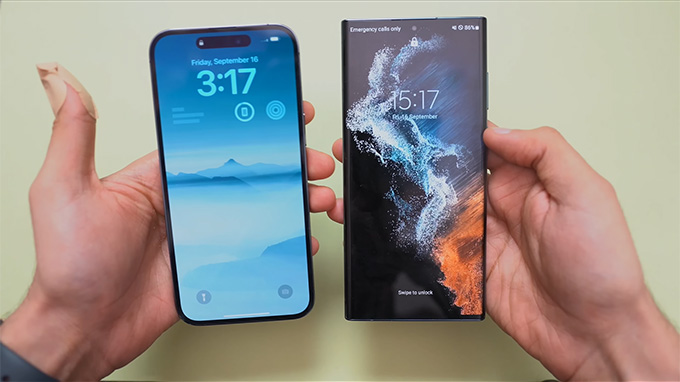 Màn hình OLED chất lượng trên iPhone 14 Pro Max và Galaxy S22 Ultra