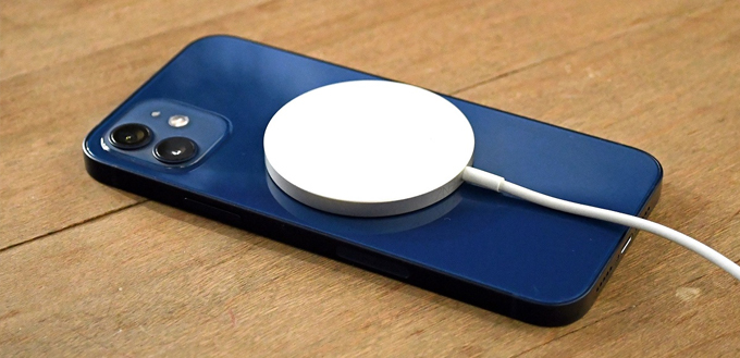 Cách sạc pin iPhone nhanh hơn nhờ MagSafe 