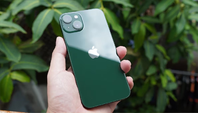 iPhone 15 màu xanh