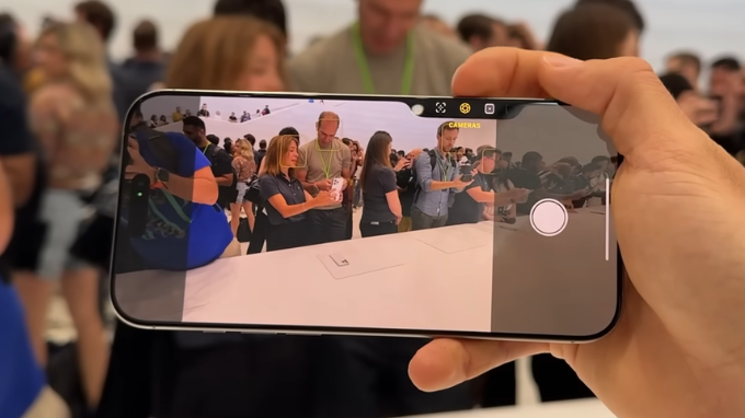 Camera control - tính năng hàng đầu trên iPhone 16