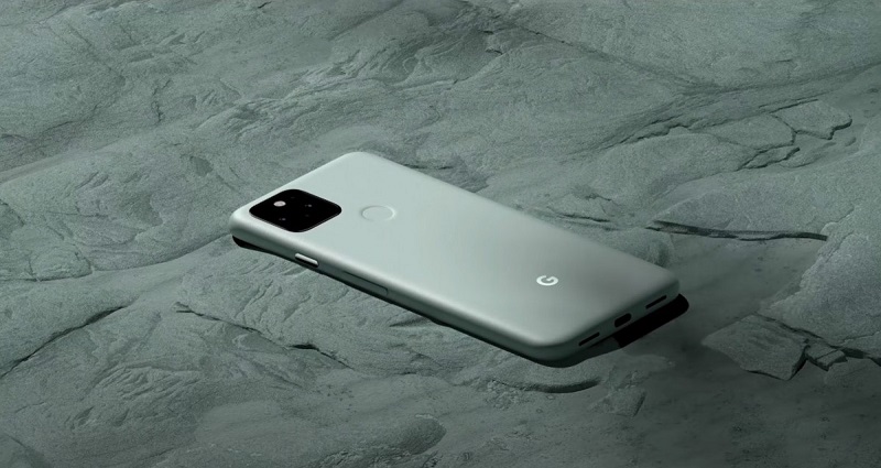 thiết kế Google Pixel 5 và Pixel 4 thoạt nhìn khác giống nhau