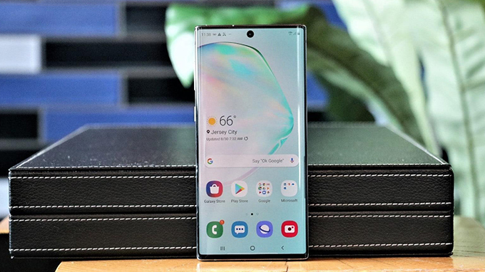 Note 10+ sở hữu tấm nền Dynamic AMOLED cùng độ phân giải 2K