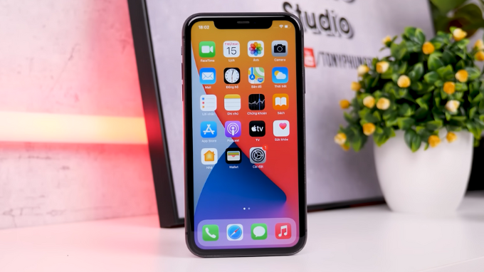 Pin iPhone 11 kéo dài cả ngày