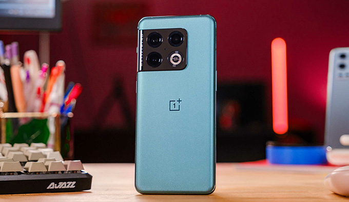 OnePlus 10 Pro sở hữu nhiều ưu điểm sáng giá từ cấu hình đến camera