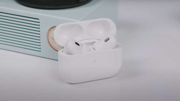 Airpods Pro 2 (2022) với chế độ thích ứng thông minh