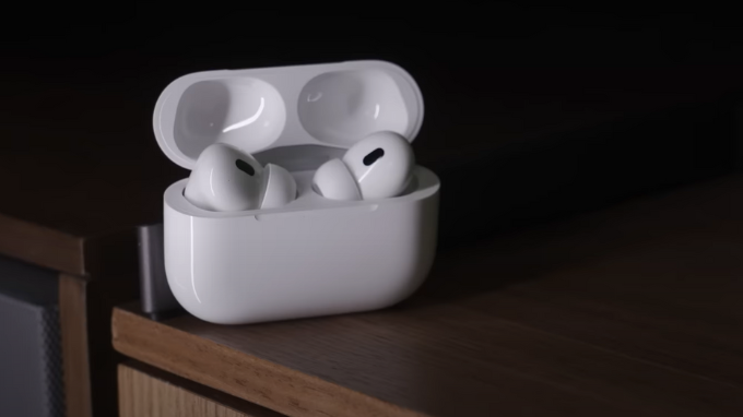 Airpods Pro 2 Type-C mang đến một trải nghiệm điều khiển rất tiện lợi