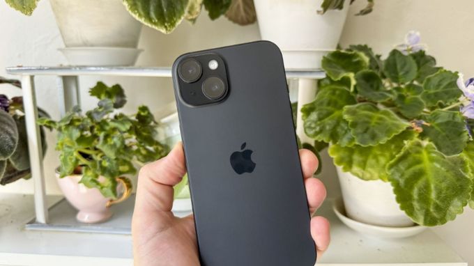 iPhone 15 đen