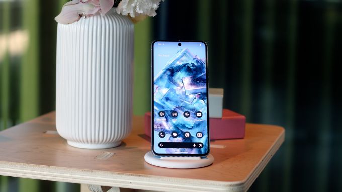 màn hình Google Pixel 8 Pro so với Google Pixel 7 Pro, Google Pixel 6 Pro