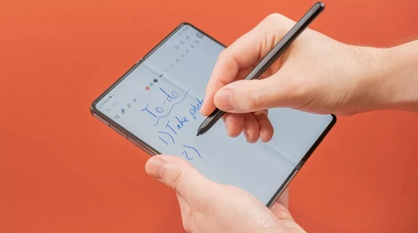 Bút S Pen trên Samsung Galaxy Z Fold 5 