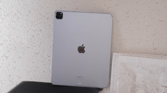 iPad Pro 2022 M2 12.9 inch thiết kế thương hạng