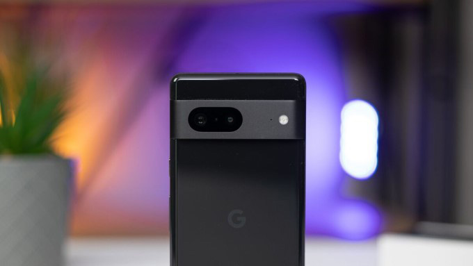 Chỉ với phân nửa giá, Pixel 7a rất thực dụng