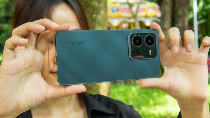 điện thoại Android vivo v25