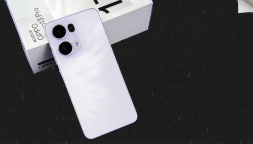 So sánh Oppo Reno 13 Pro và Vivo S20 Pro: Điện thoại nào tốt hơn?